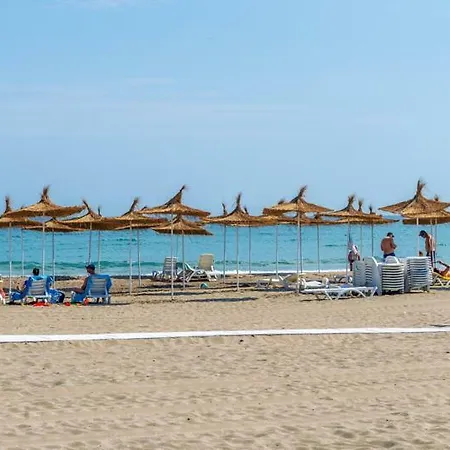 South Beach - New Management And Free Beach Access 酒店 茨雷沃